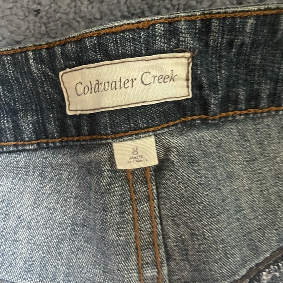 Jeans - Picture 2 of 3